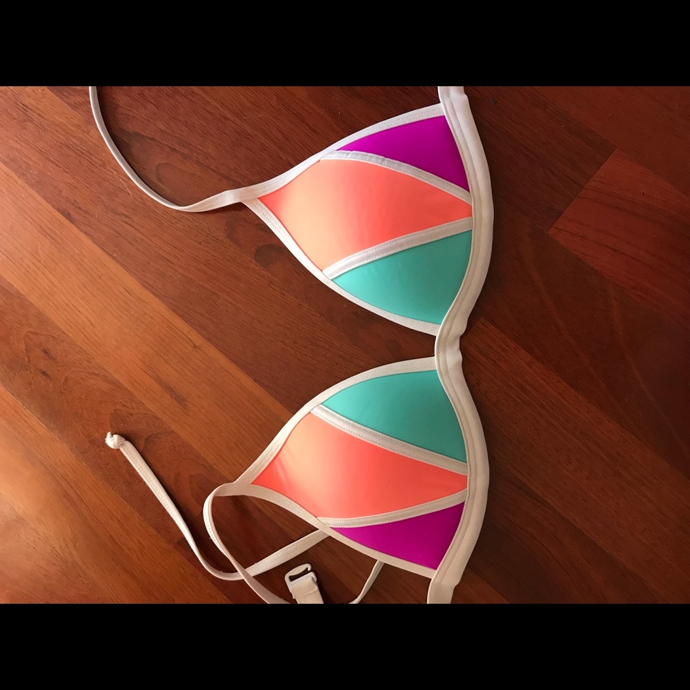 Victoria’s Secret Bikini top